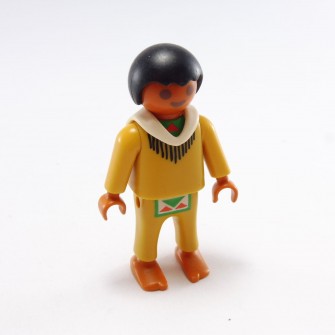 playmobil-enfant-garcon-indien-orange-avec-col-blanc-3870